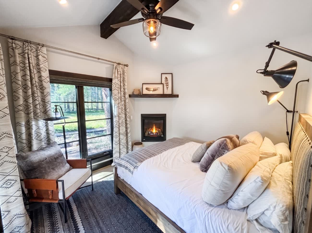 Hearth Suite bedroom with fireplace